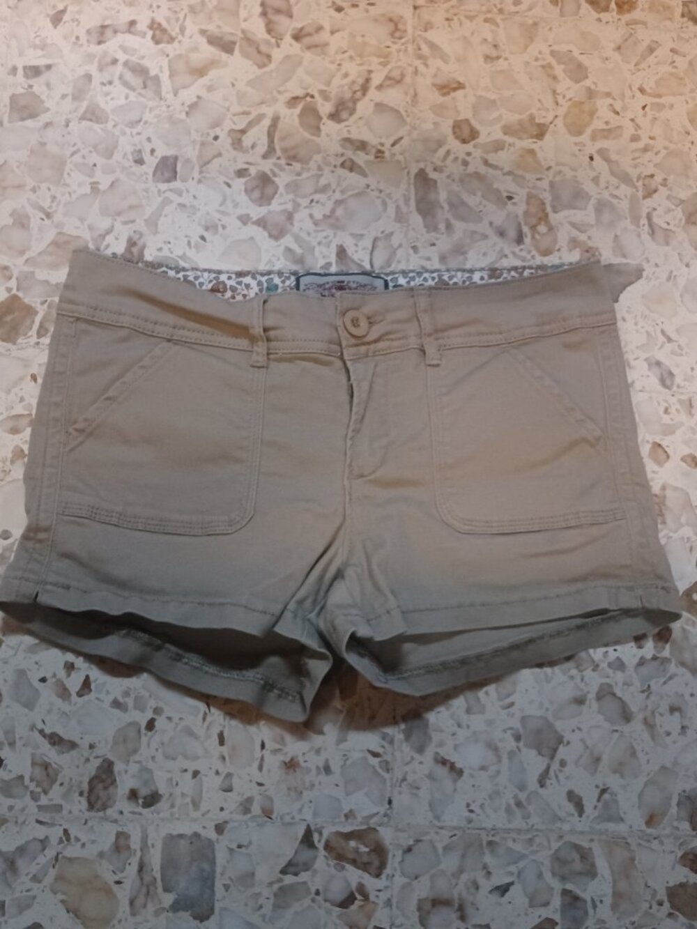 Iris Jeans Junior Women's Short Shorts Medium Tan